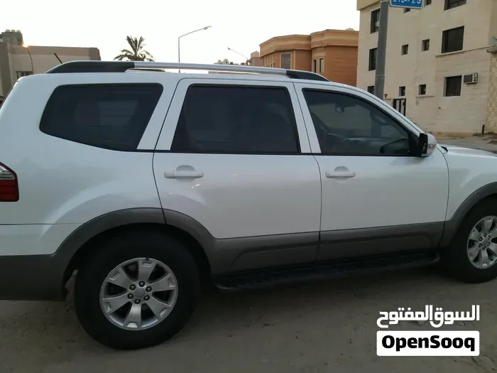 Kia Mohave 2012 photo 2