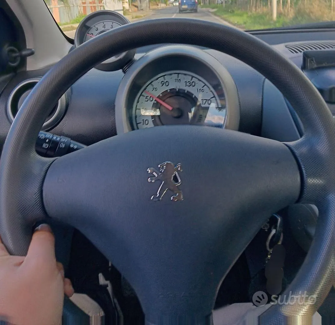 Peugeot 107 2011 photo 5