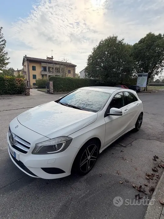 Mercedes-Benz A 180
