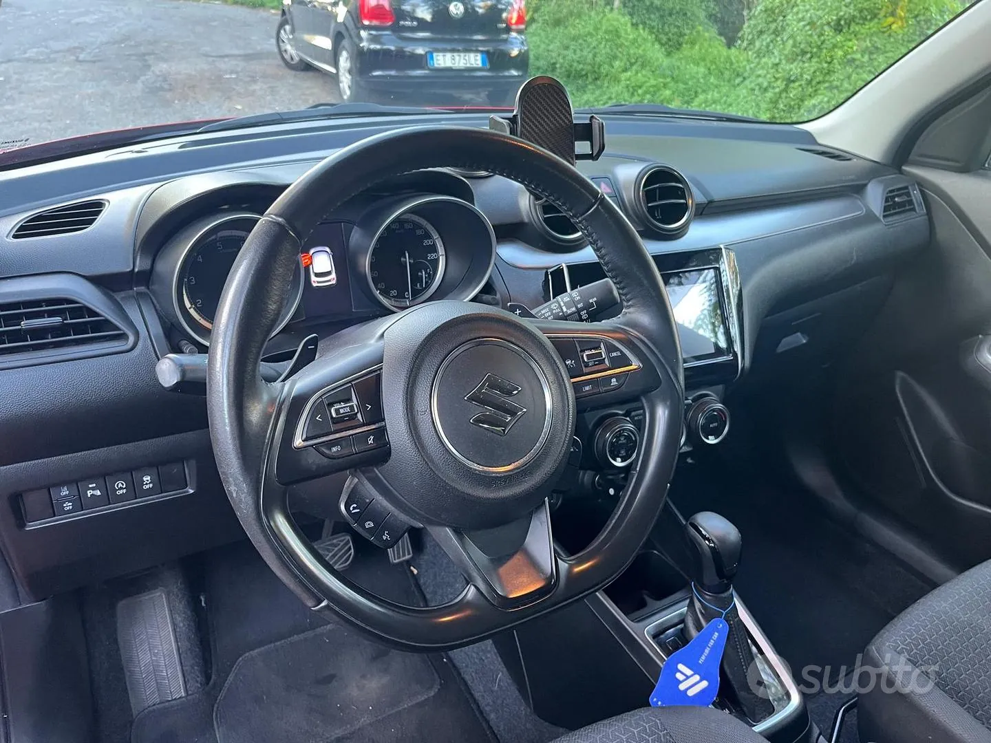 Suzuki Swift 2022 photo 3