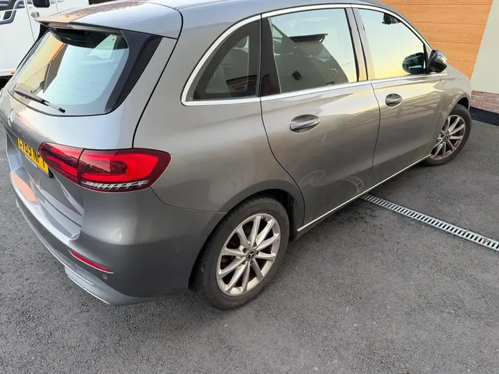 Mercedes-Benz B-Class 2019 photo 3