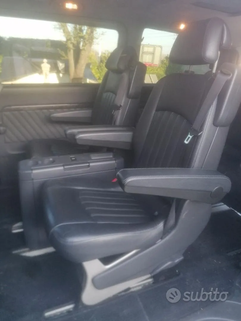 Mercedes-Benz Viano 2011 photo 3