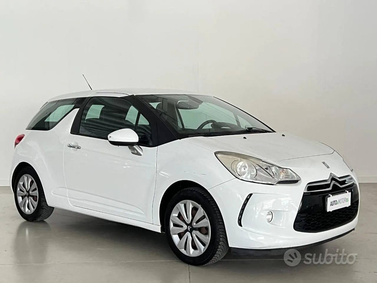 DS Automobiles Ds 3 2010 photo 3