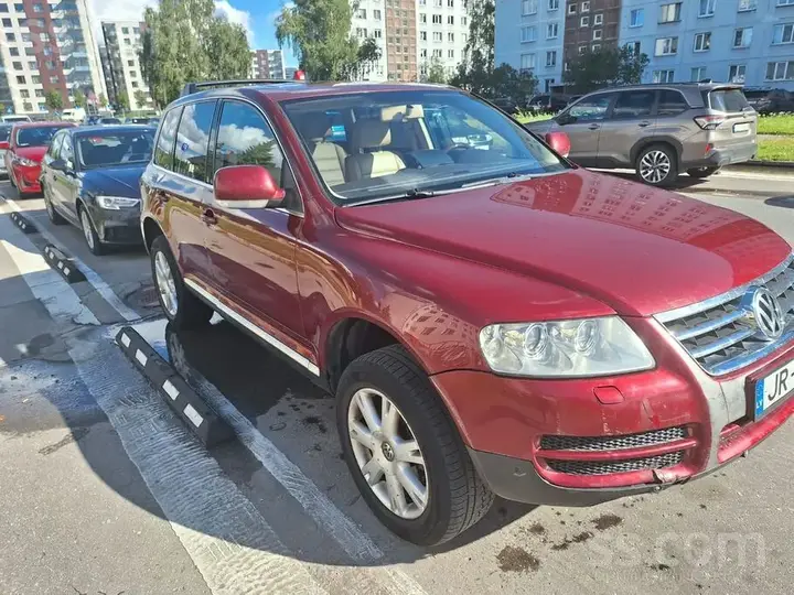Volkswagen Touareg