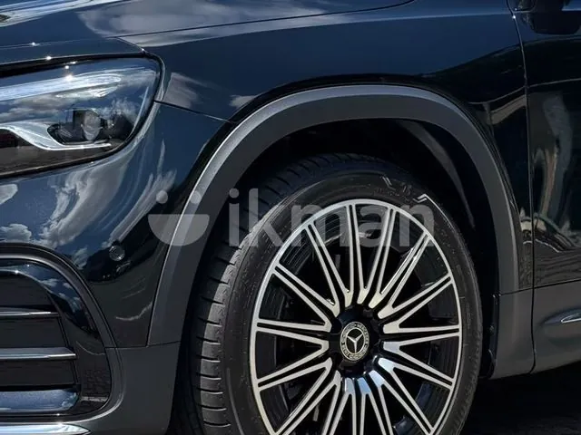 Mercedes-Benz Glb 2025 photo 3