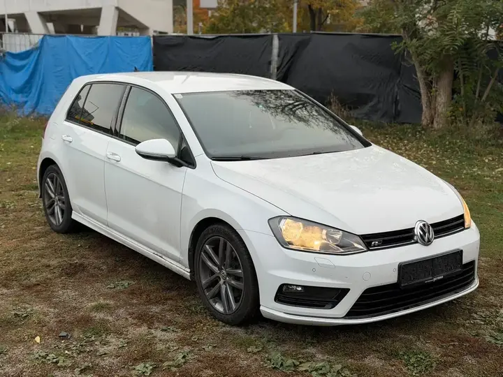 Volkswagen Golf 2014 photo 2