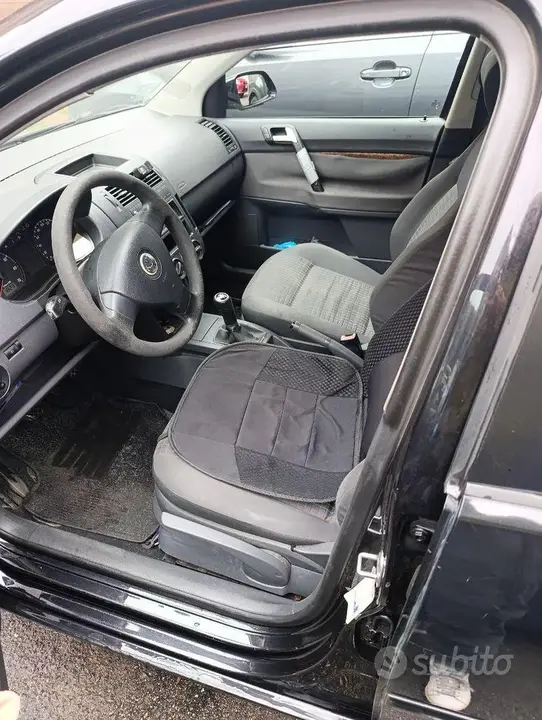 Volkswagen Polo 2007 photo 5