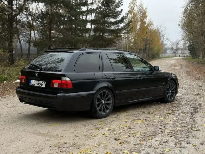 BMW 5 Series 2001 photo 4