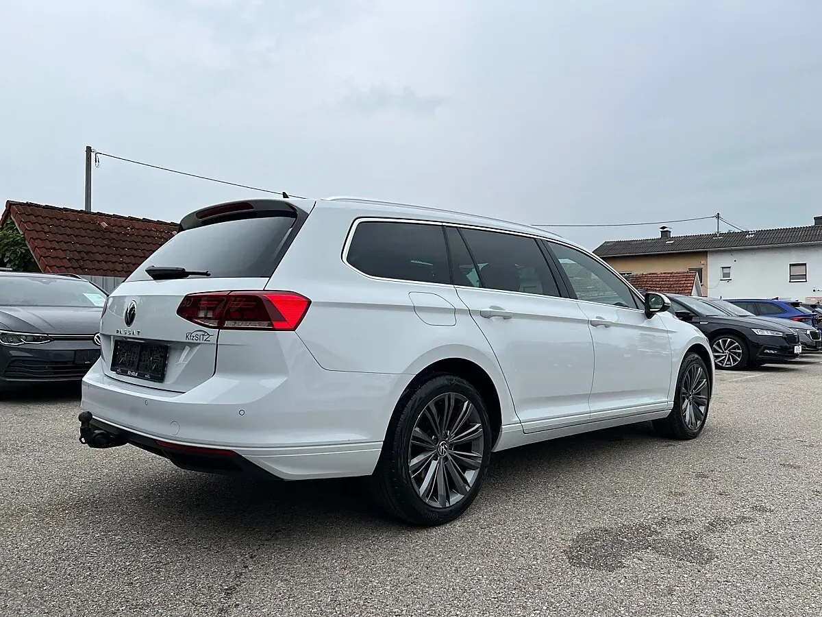 Volkswagen Passat 2023 photo 3