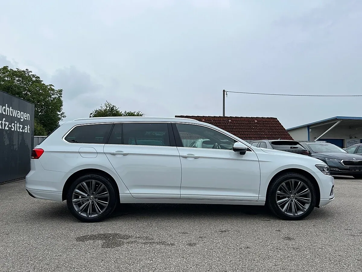 Volkswagen Passat 2023 photo 2