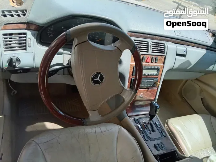 Mercedes-Benz E-Class 2001 photo 4