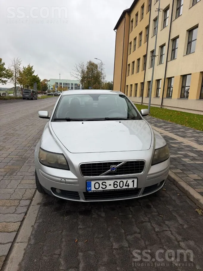 Volvo S40