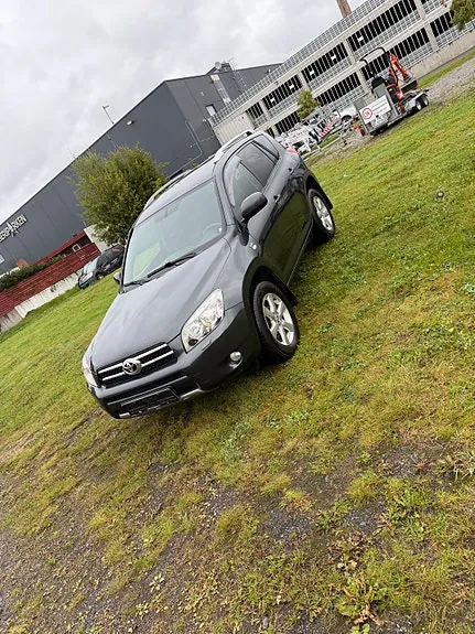 Toyota Rav4 2008 photo 4