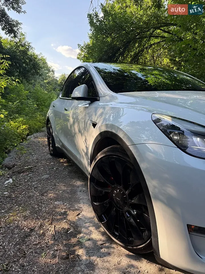 Tesla Model Y 2021 photo 3