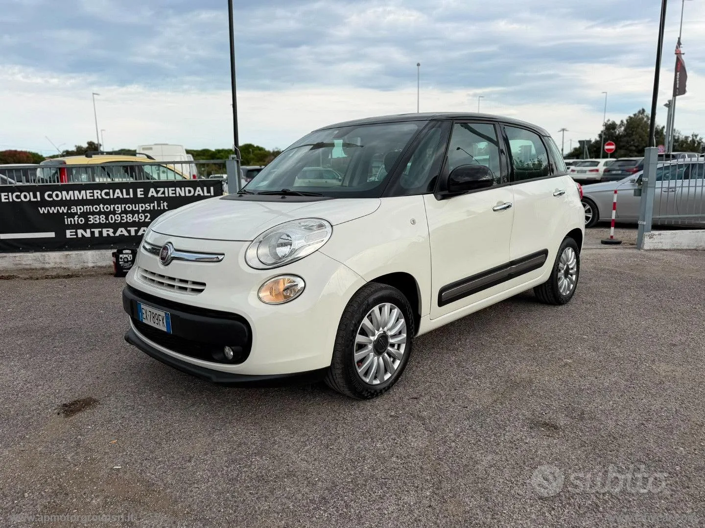 Fiat 500L 2014 photo 2