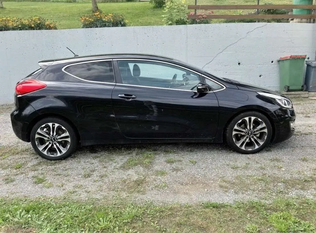 Kia Proceed 2013 photo 3
