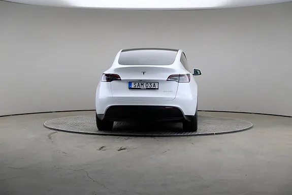 Tesla Model Y 2023 photo 5