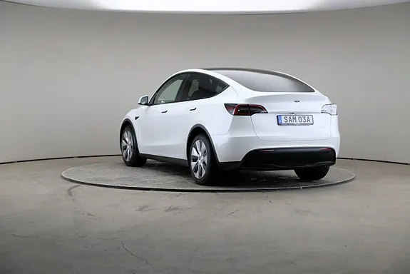 Tesla Model Y 2023 photo 2