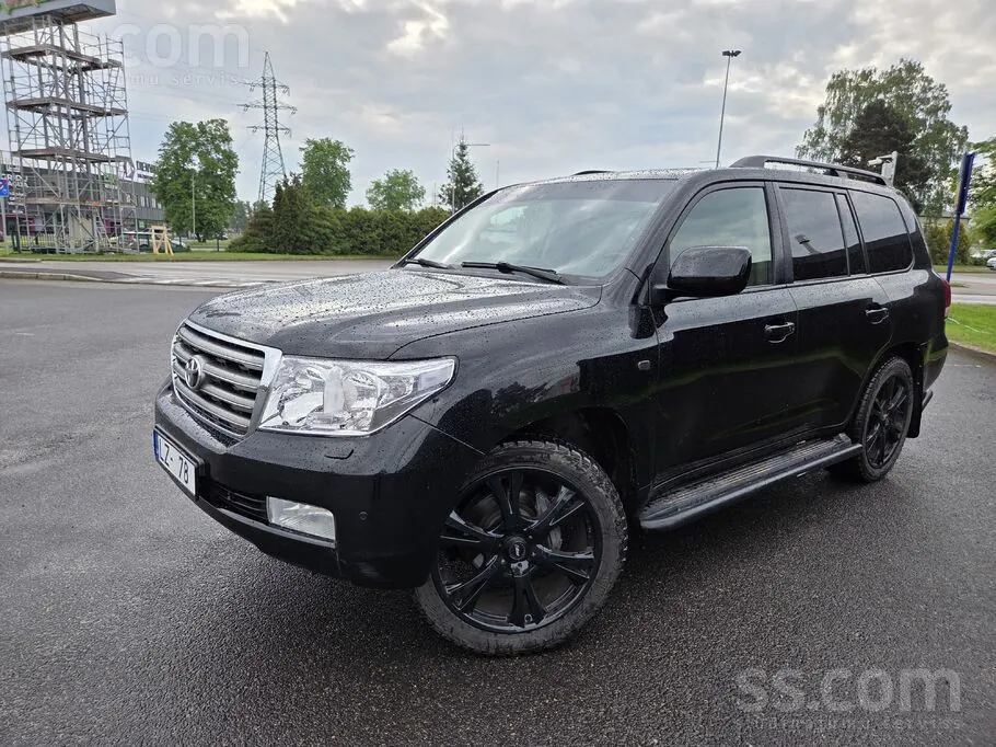 Toyota Land Cruiser