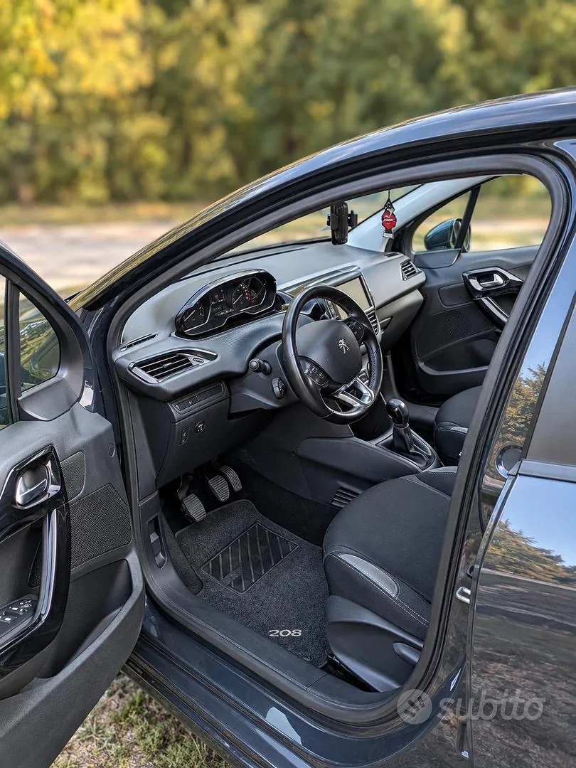 Peugeot 208 2016 photo 4