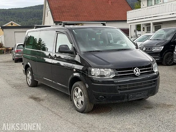 Volkswagen Caravelle 2011 photo 2