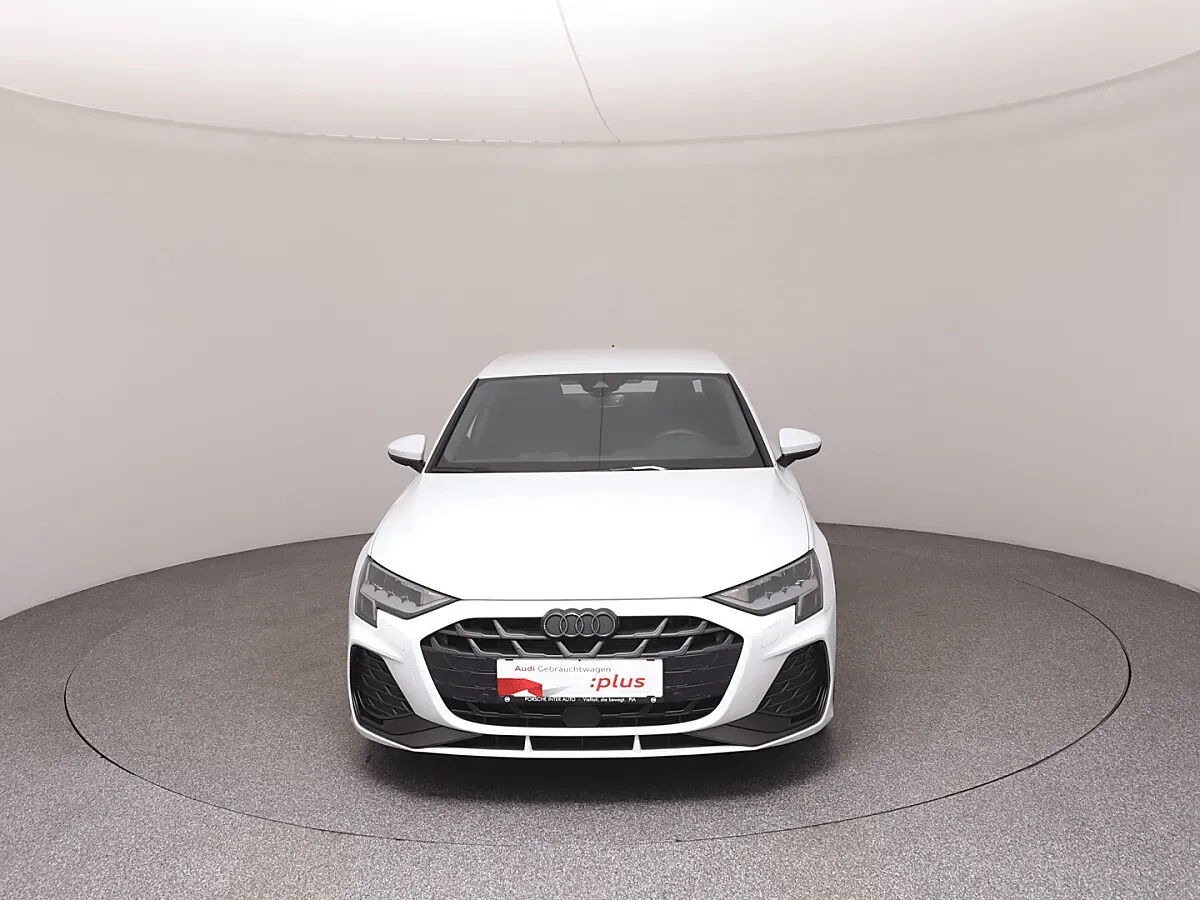 Audi A3 2025 photo 3