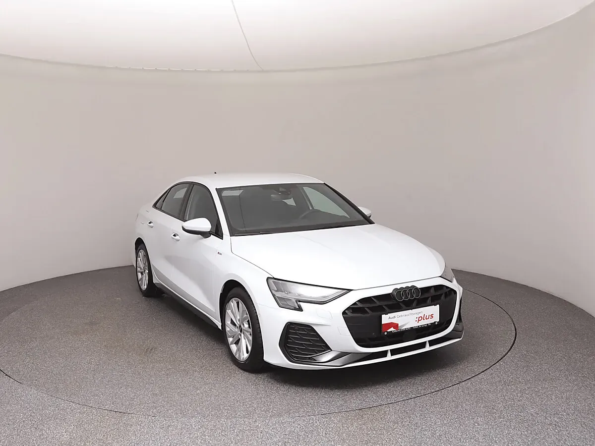 Audi A3 2025 photo 2