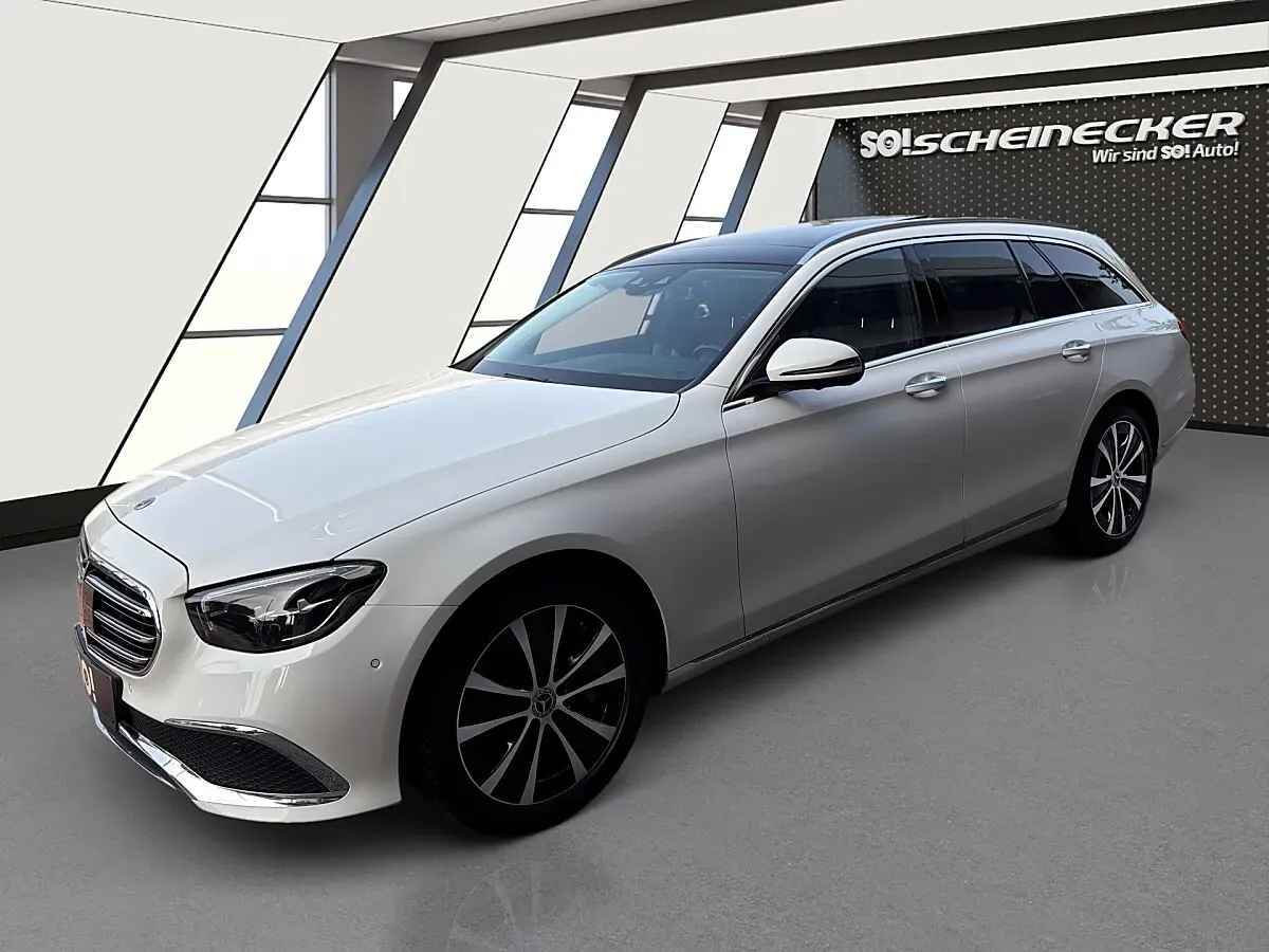 Mercedes-Benz E-Class 2022 photo 3