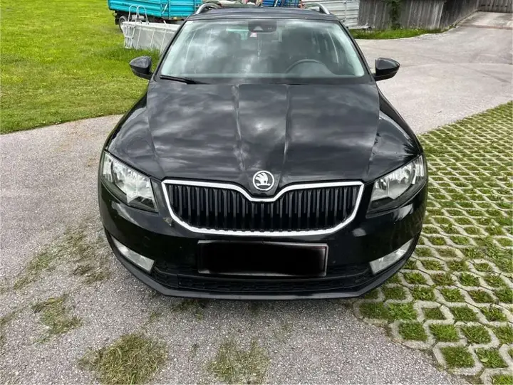 Skoda Octavia Combi 2014 photo 3