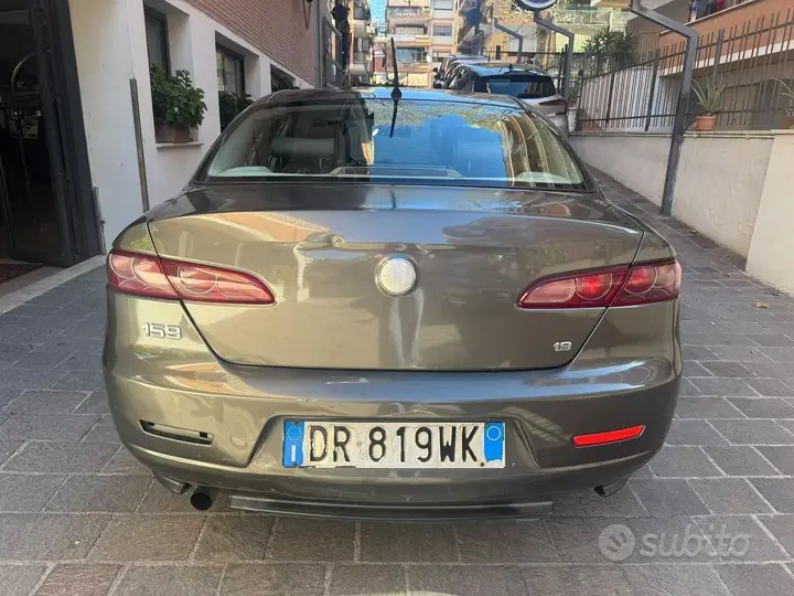 Alfa Romeo 159 2008 photo 5