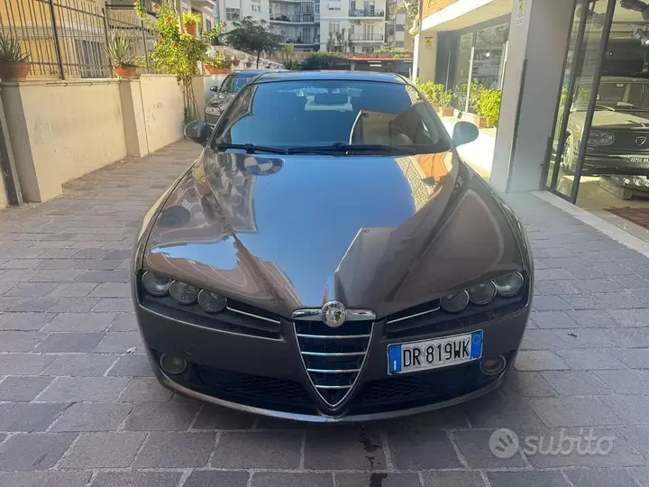 Alfa Romeo 159 2008 photo 2