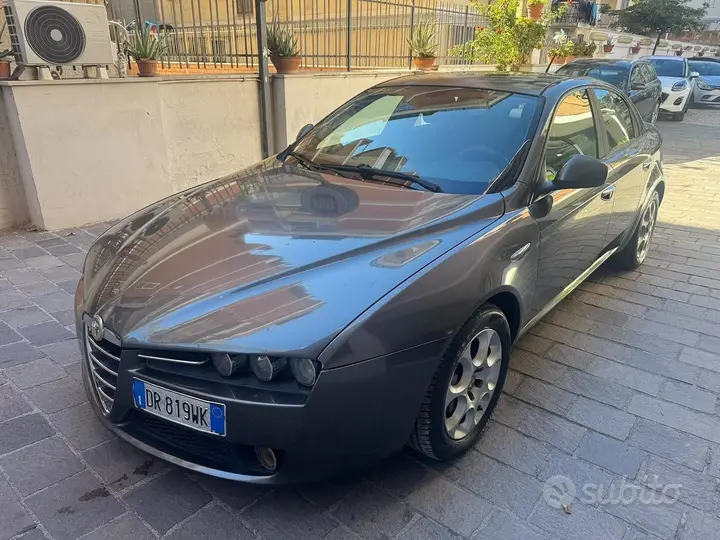 Alfa Romeo 159 2008 photo 3