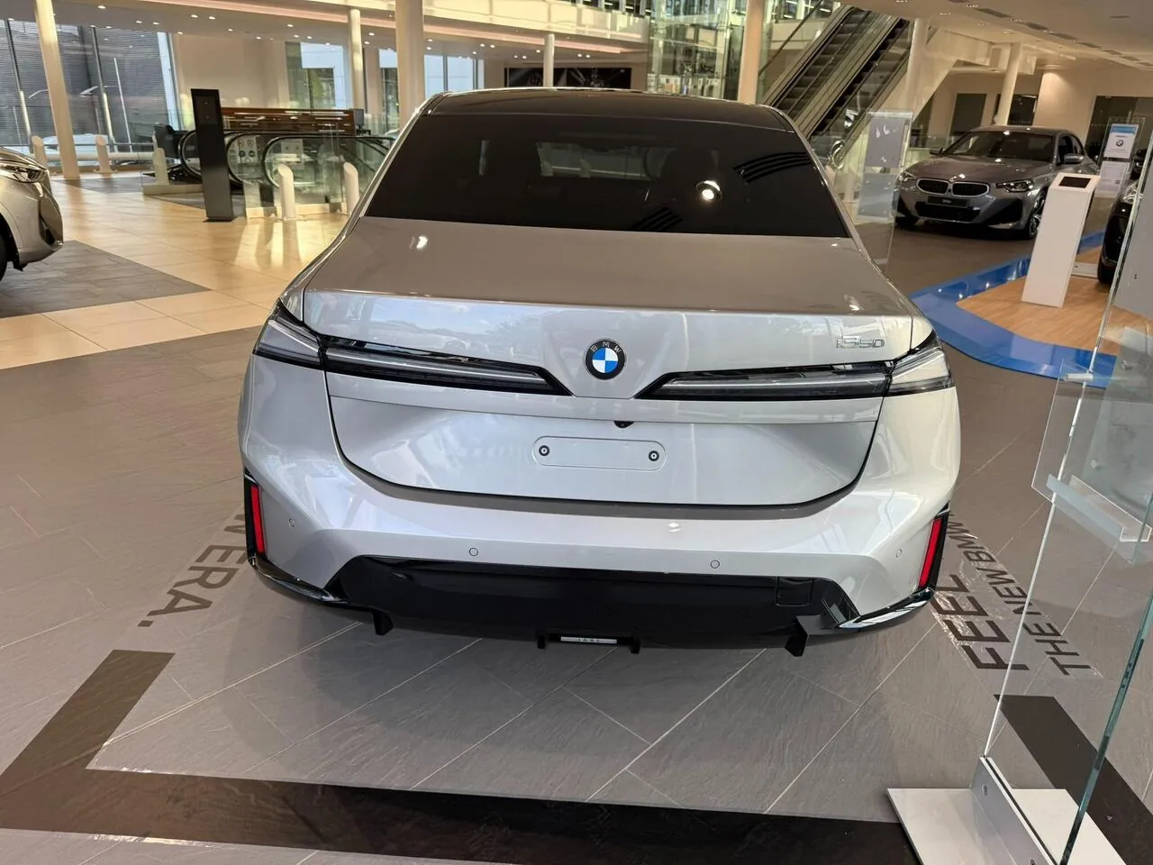 BMW I3 2024 photo 4