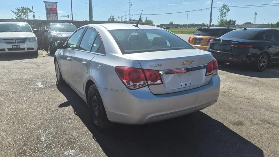 Chevrolet Cruze 2013 photo 3