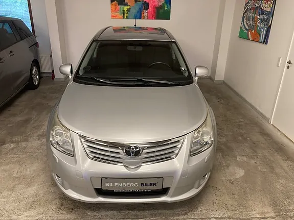 Toyota Avensis 2011 photo 3