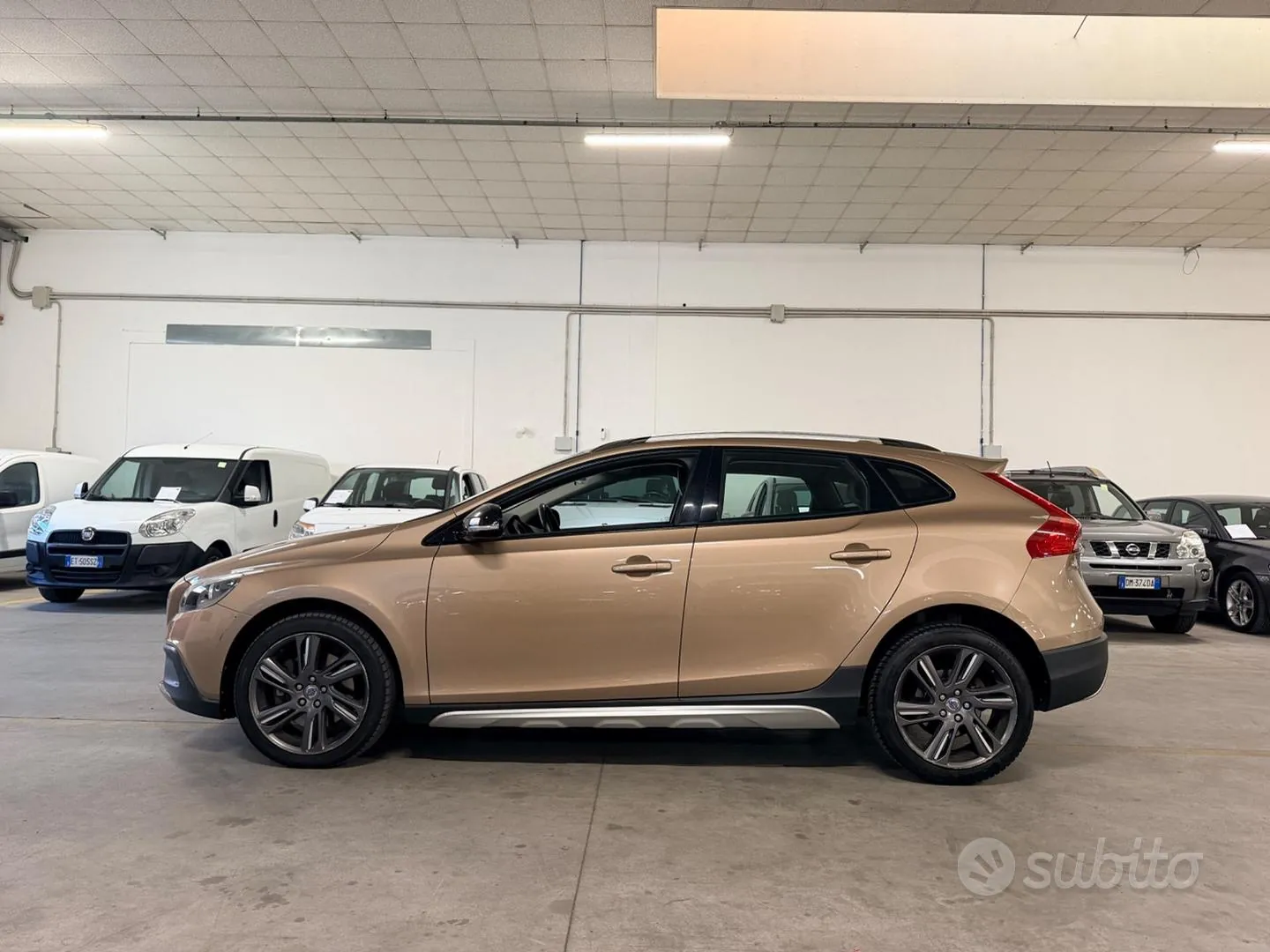 Volvo V40 2013 photo 5