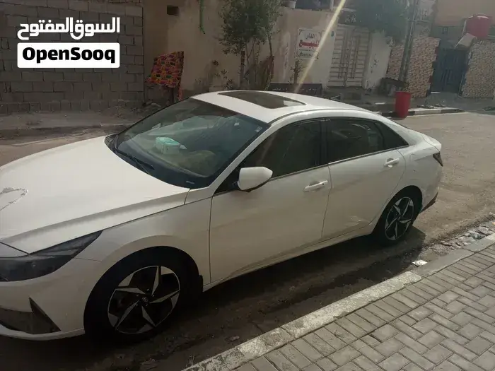 Hyundai Elantra 2022 photo 2