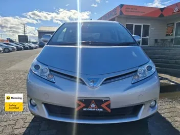 Toyota Estima 2015 photo 3