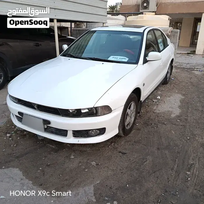 Mitsubishi Galant