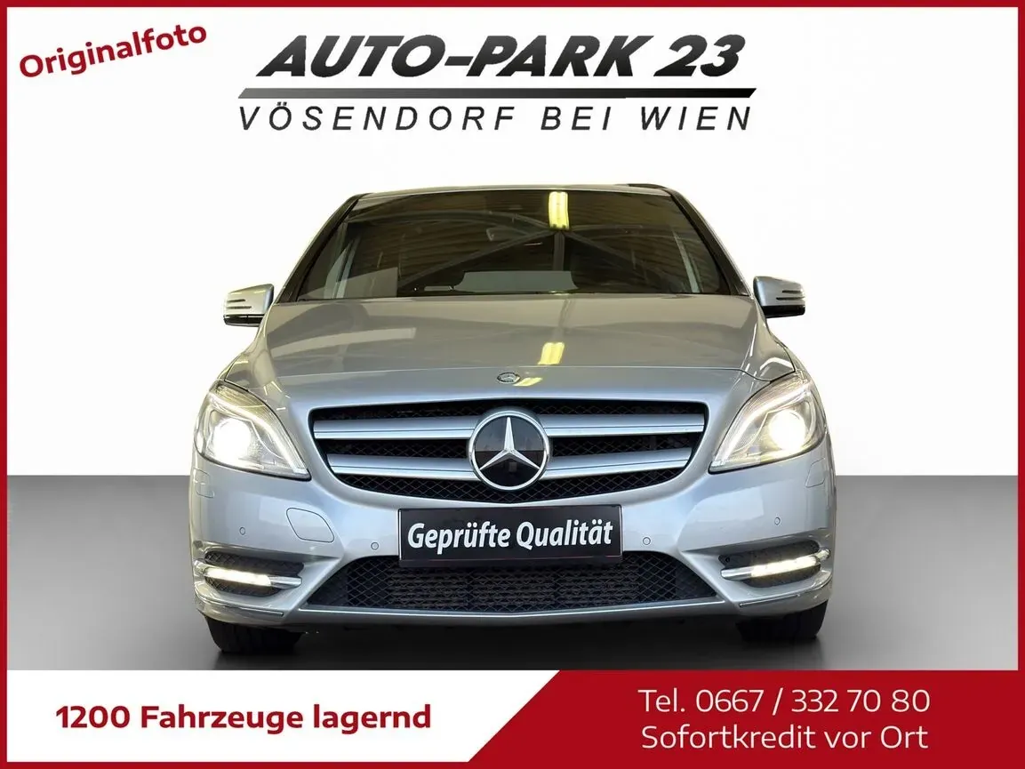 Mercedes-Benz B-Class 2011 photo 3