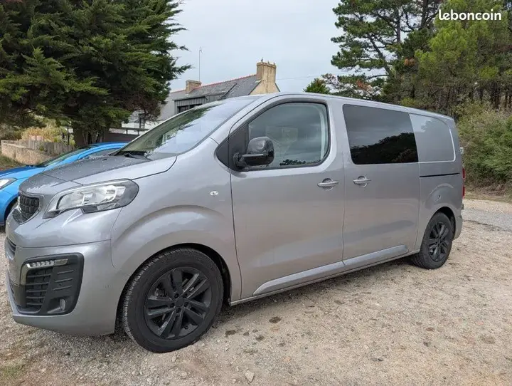 Peugeot Expert Combi 2023 photo 2