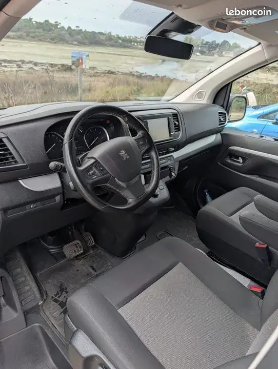 Peugeot Expert Combi 2023 photo 3