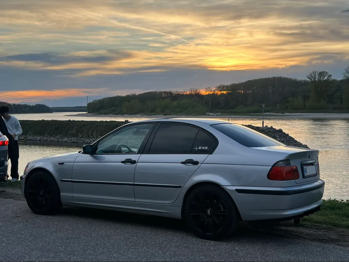 BMW 3 Series 2002 photo 3
