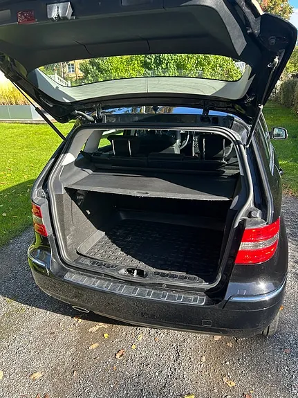 Mercedes-Benz B180 2010 photo 3