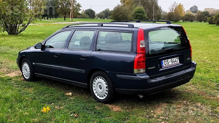 Volvo V70 2000 photo 2
