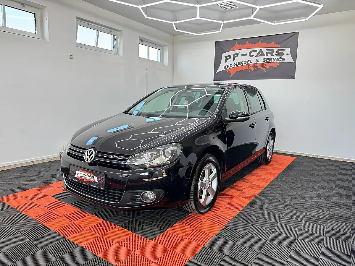 Volkswagen Golf 2010 photo 2