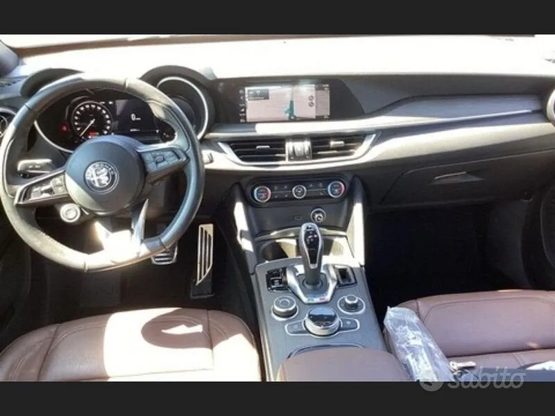 Alfa Romeo Stelvio 2023 photo 4
