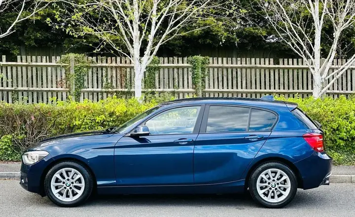 BMW 1 Series 2025 photo 4