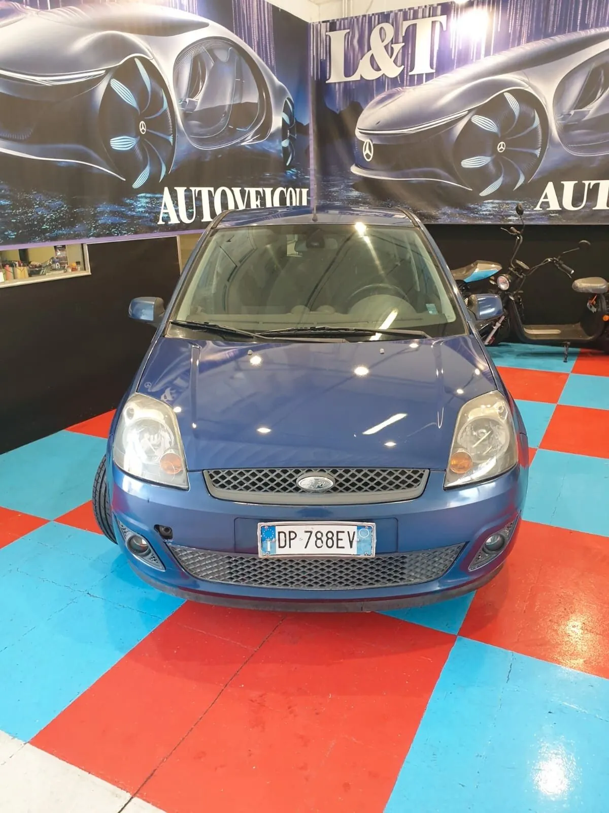 Ford Fiesta 2008 photo 2