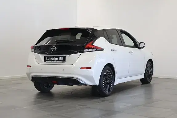 Nissan Leaf 2023 photo 3